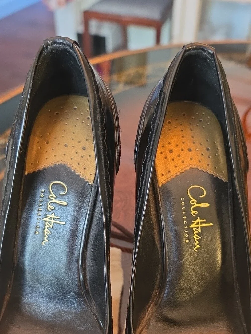 Cole Haan Black Patent Pointed-Toe Pumps with Velvet Bow NIKE AIR